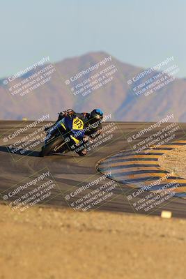 media/Dec-16-2023-CVMA (Sat) [[bb38a358a2]]/Race 13 Amateur Supersport Middleweight/